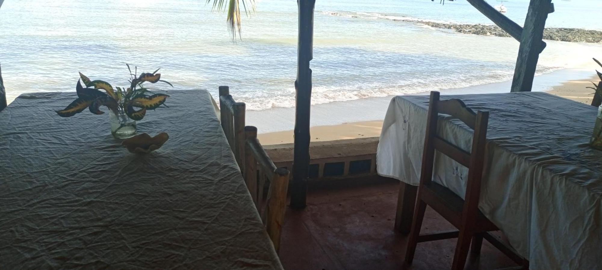 Piscine Bimoko Hotel Nosy-Be Buitenkant foto
