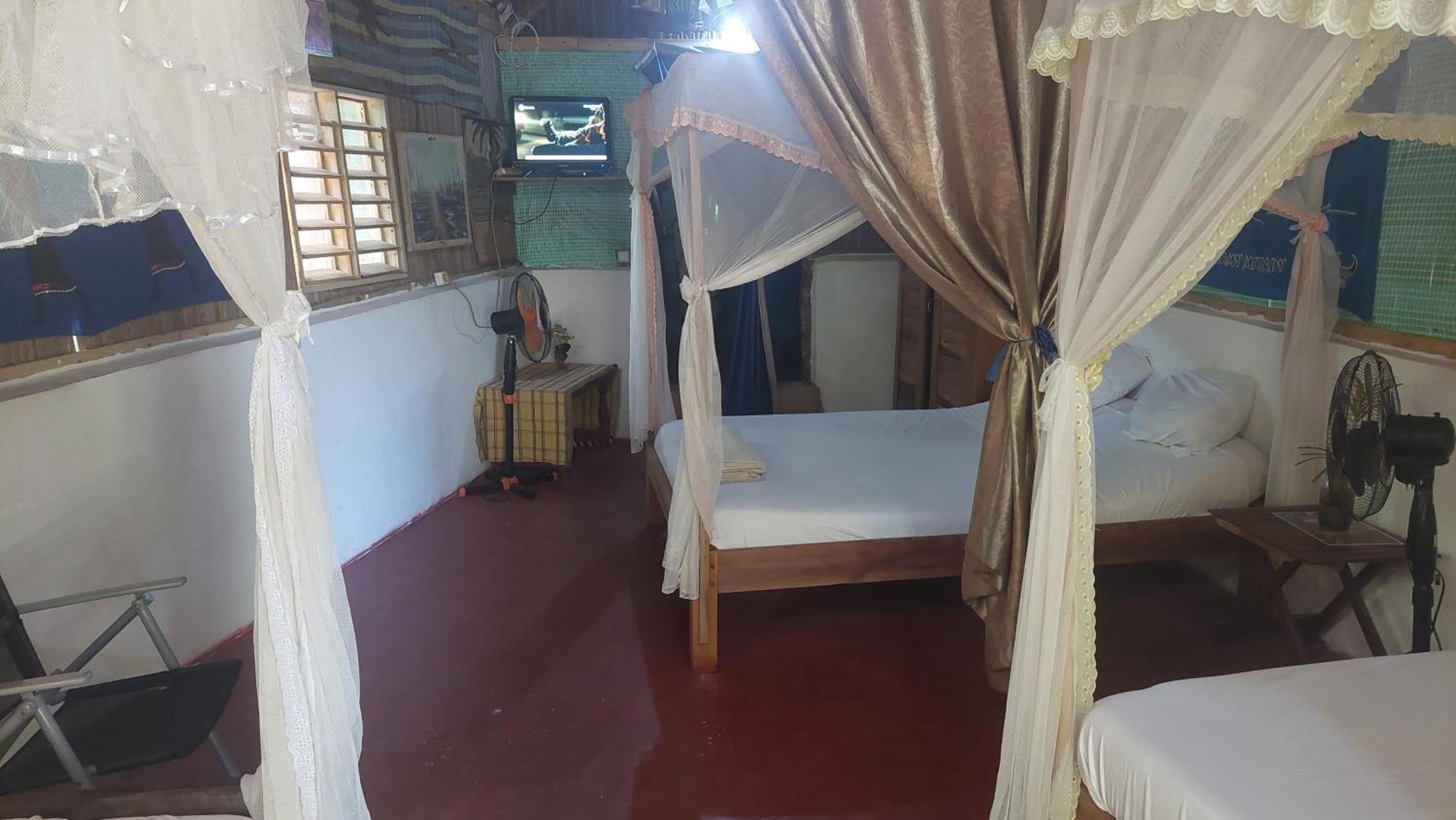 Piscine Bimoko Hotel Nosy-Be Buitenkant foto