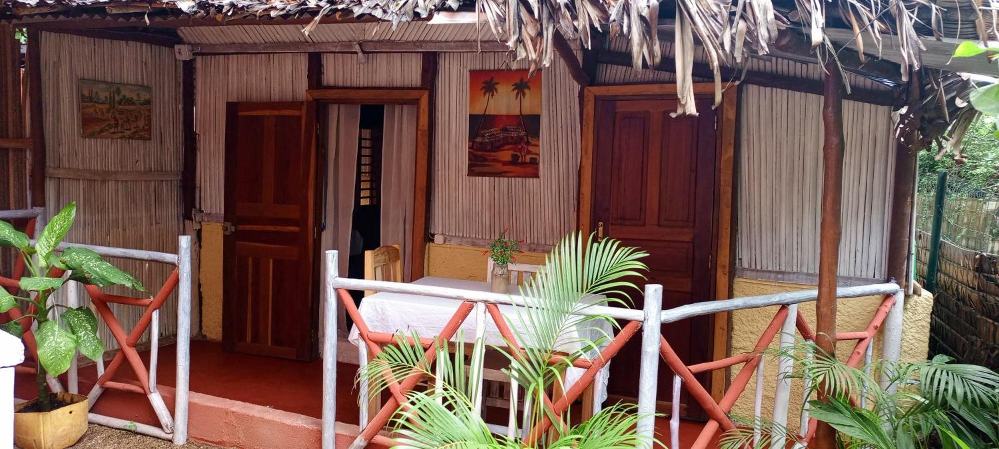 Piscine Bimoko Hotel Nosy-Be Buitenkant foto
